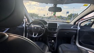 Peugeot 208 2014