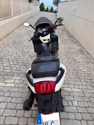 Gilera GP800 2011.