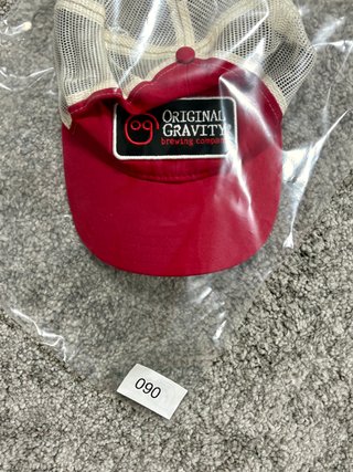 Gorra trucker vintage roja snapback parche