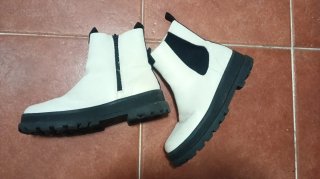 Botines Zara Blanco y Negro Talla 36