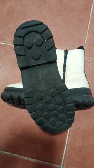 Botines Zara Blanco y Negro Talla 36