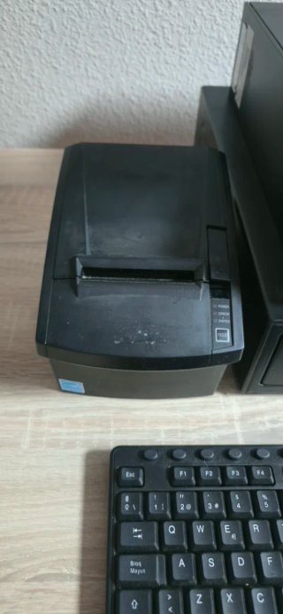 Ordenador HP de trabajo negro