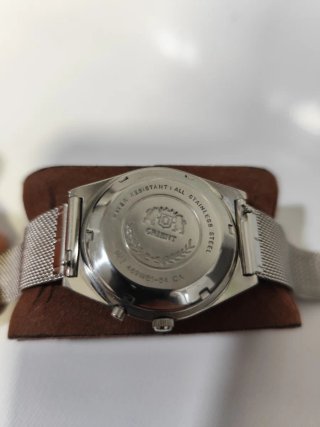 Confezione di 3 orologi vintage Tissot, due Orient