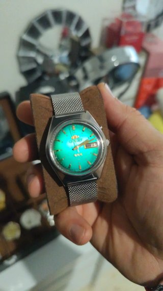 Confezione di 3 orologi vintage Tissot, due Orient