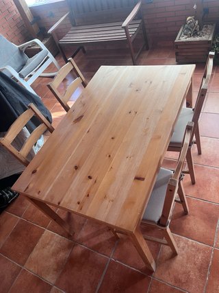 Mesa y 4 Sillas Madera terraza