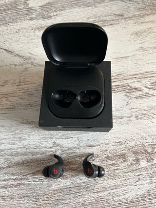 Beats Fit Pro Negro/Rojo
