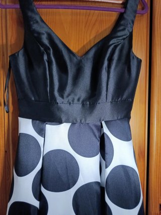 Vestido de fiesta lunares talla M