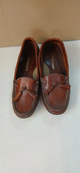 Mocasines Antonaya n.39 cuero sin estrenar .
