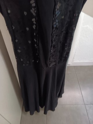 Vestido negro lentejuelas y tul
