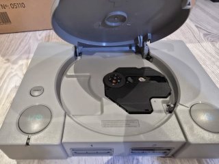 PS1 PlayStation 1 + Mando DualSoch + Memory Card