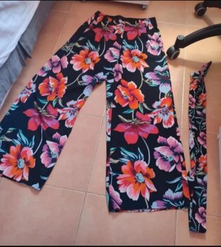 Pantalones anchos estampados florales