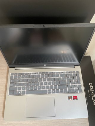 Ordenador HP Laptop 15-fc