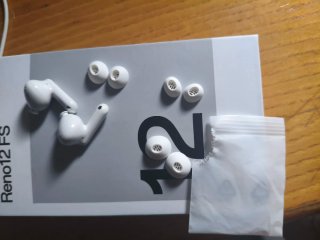 Reno12 FS 4G + Auriculares Air 4 OPPO