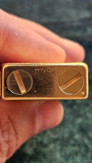 Encendedor Myon Vintage Baño Oro Guilloché