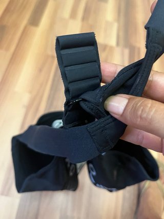 Top deportivo Oysho negro