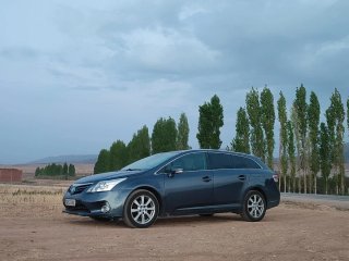 Toyota Avensis 2009
