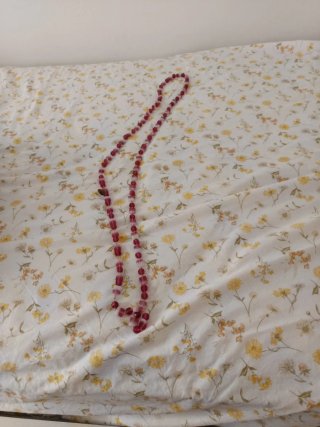 Collar rosa y rojo