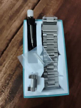 Correa de reloj plateada