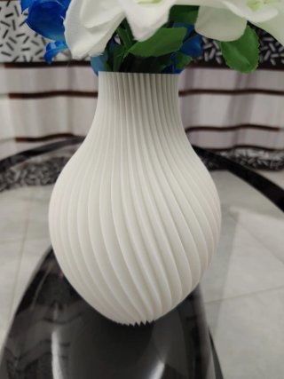 Bellissimo vaso in Pla bianco cm20