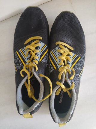 Zapatillas Reebok Crossfit Mujer Negras y Amarilla