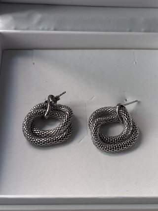 Pendientes Lotus estilo malla plateados