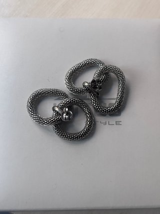 Pendientes Lotus estilo malla plateados