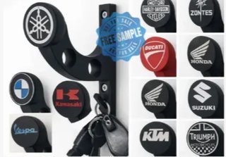 Colgador de casco y llaves con logos de motos