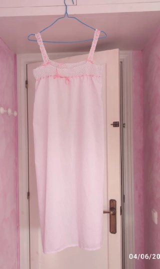 Camisón de dormir de mujer precioso hecho a mano