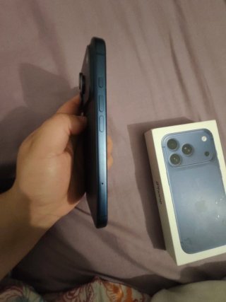 iPhone 17 pro 256gb Azul Oscuro Apple. Como Nuevo