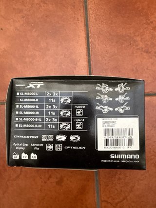 Mando Shimano Deore XT Derecho 11v. Sl-M8000-R