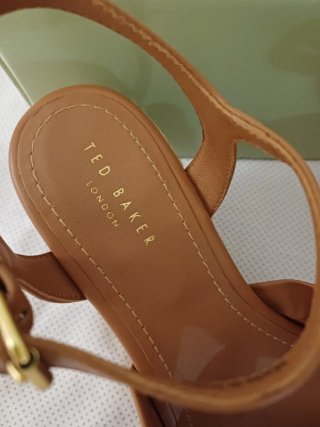 Sandalias piel cuña esparto Ted Baker