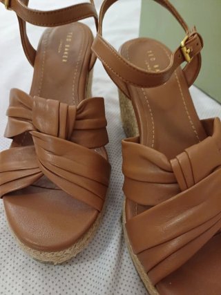 Sandalias piel cuña esparto Ted Baker