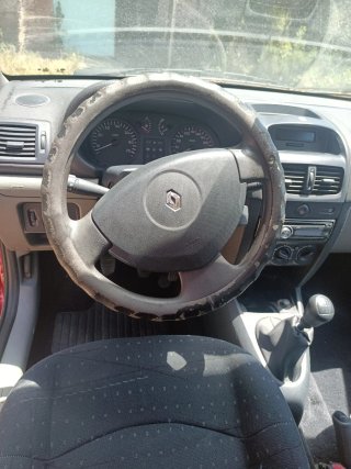 Renault Clio 2002