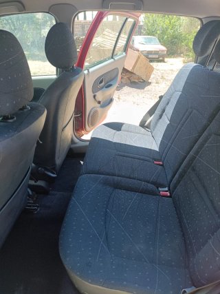 Renault Clio 2002