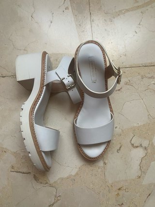Sandalias Stradivarius Blancas