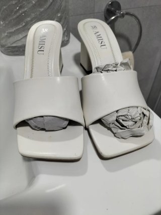 Sandalias Mules New Yorker 38