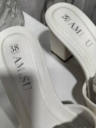 Sandalias Mules New Yorker 38