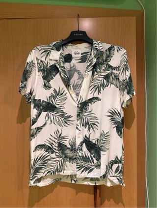 Camisa estampada manga corta Cada Camisa 4€