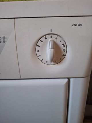Secadora Zanussi ZTB 220