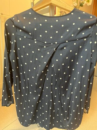 Blusa azul de lunares Stradivarius Talla S