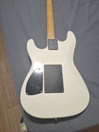 Guitarra Eléctrica Replica de Van Halen