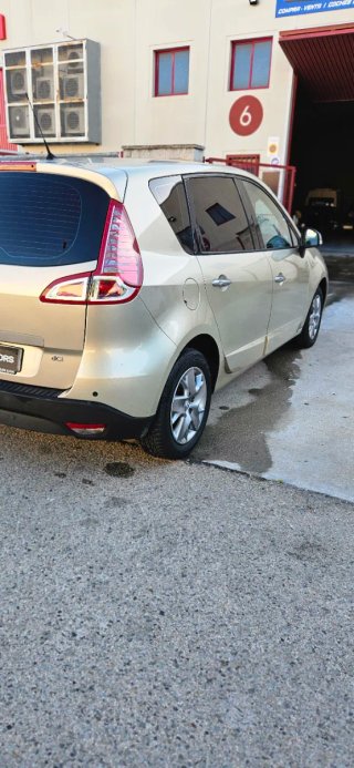 Renault Scenic 2012