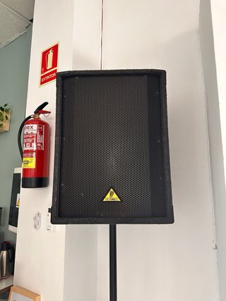Lote 5 Altavoces Behringer Eurolive B1520 + F1220