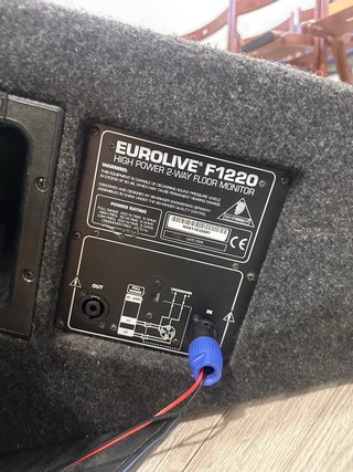 Lote 5 Altavoces Behringer Eurolive B1520 + F1220