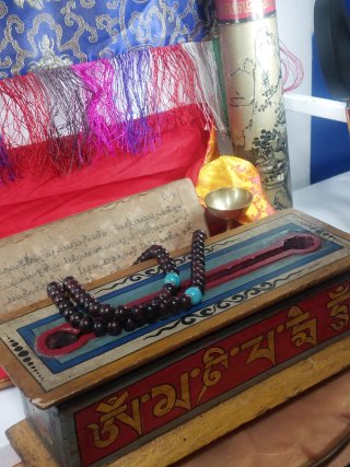 Conjunto budista manuscrito siglo XIX