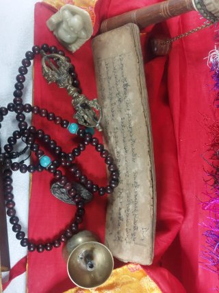 Conjunto budista manuscrito siglo XIX