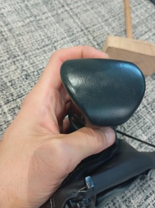 Pomo cambio Lexus UX 250h 300e