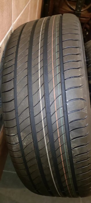 Llantas Renault 20" + neumáticos Michelin e-Primac