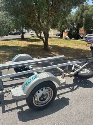 Remolque moto acuática