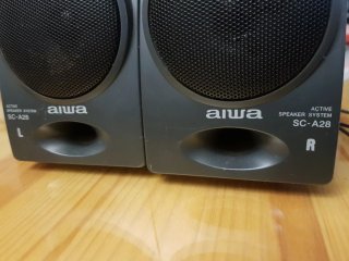 Altavoces auto amplificados pequeños